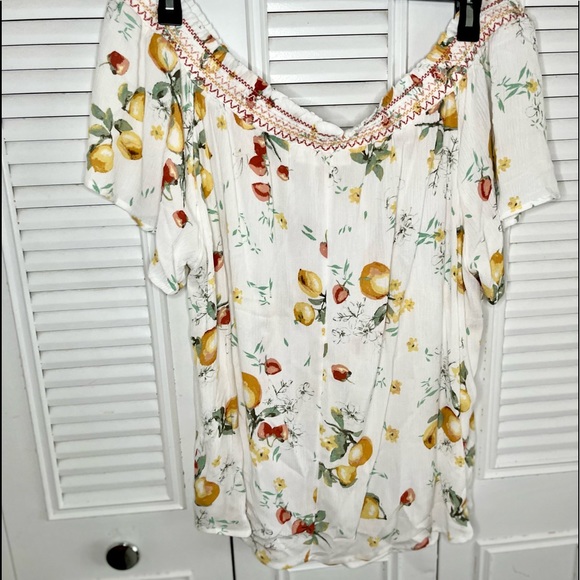 Plus size 1x off the shoulder top - Picture 6 of 11